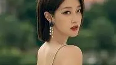 “女性裁判团队共同执掌中超赛场”